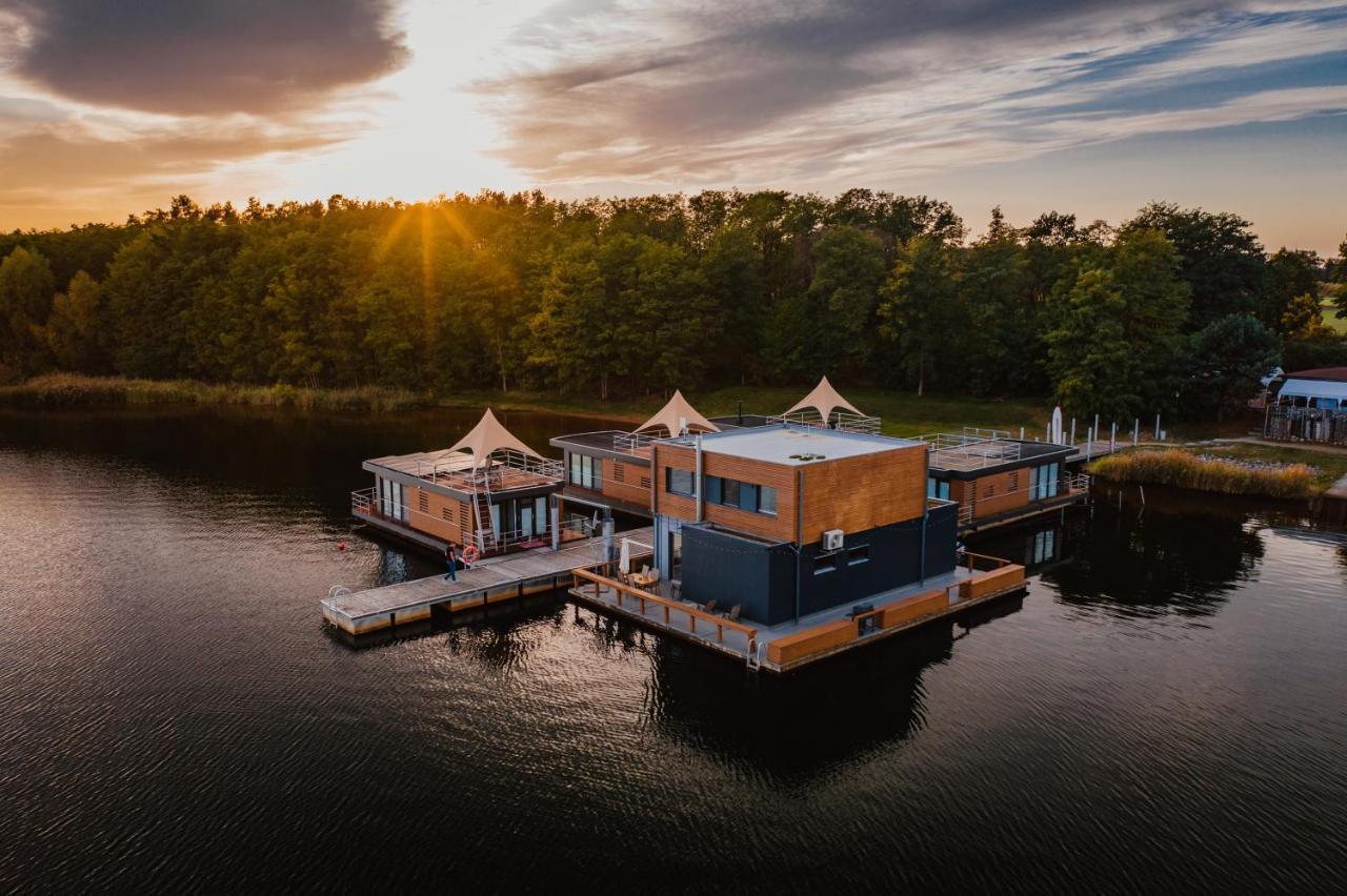 Schwimmende Ferienhaeuser Auf Dem See - Spreewald Vetschau Kültér fotó